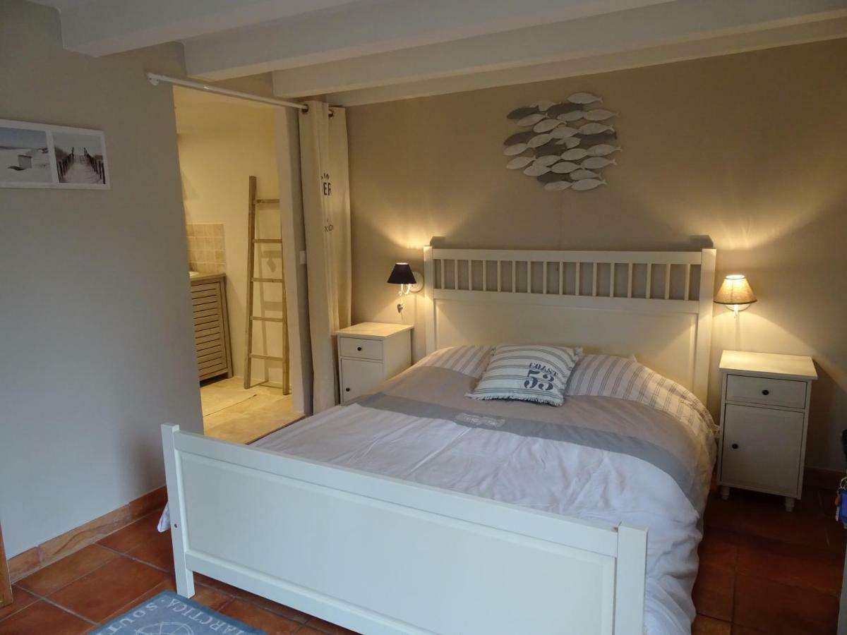 Les Olivettes Le Mazet Bed and Breakfast Uzès Eksteriør billede